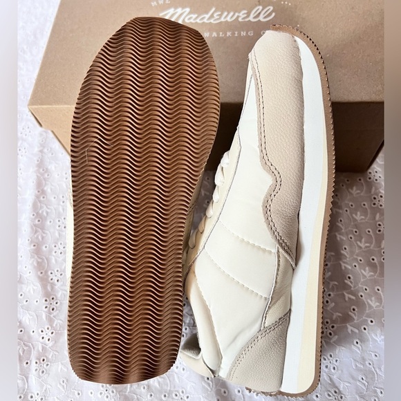 Madewell Tan Retro Sneakers NIB - Picture 3 of 4
